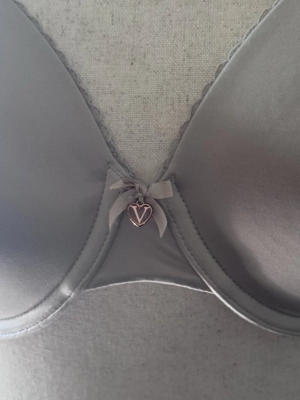 Victoria's Secret Body by Victoria Full Coverage Bra 34DDD Taupe Nude - Picture 6 of 13